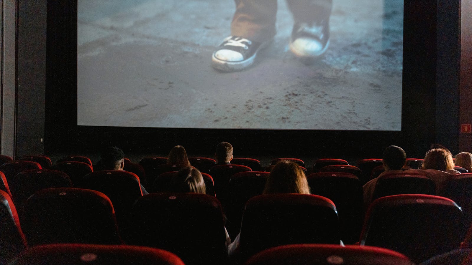 10 Films to Learn English (By Level, 2026 Guide)